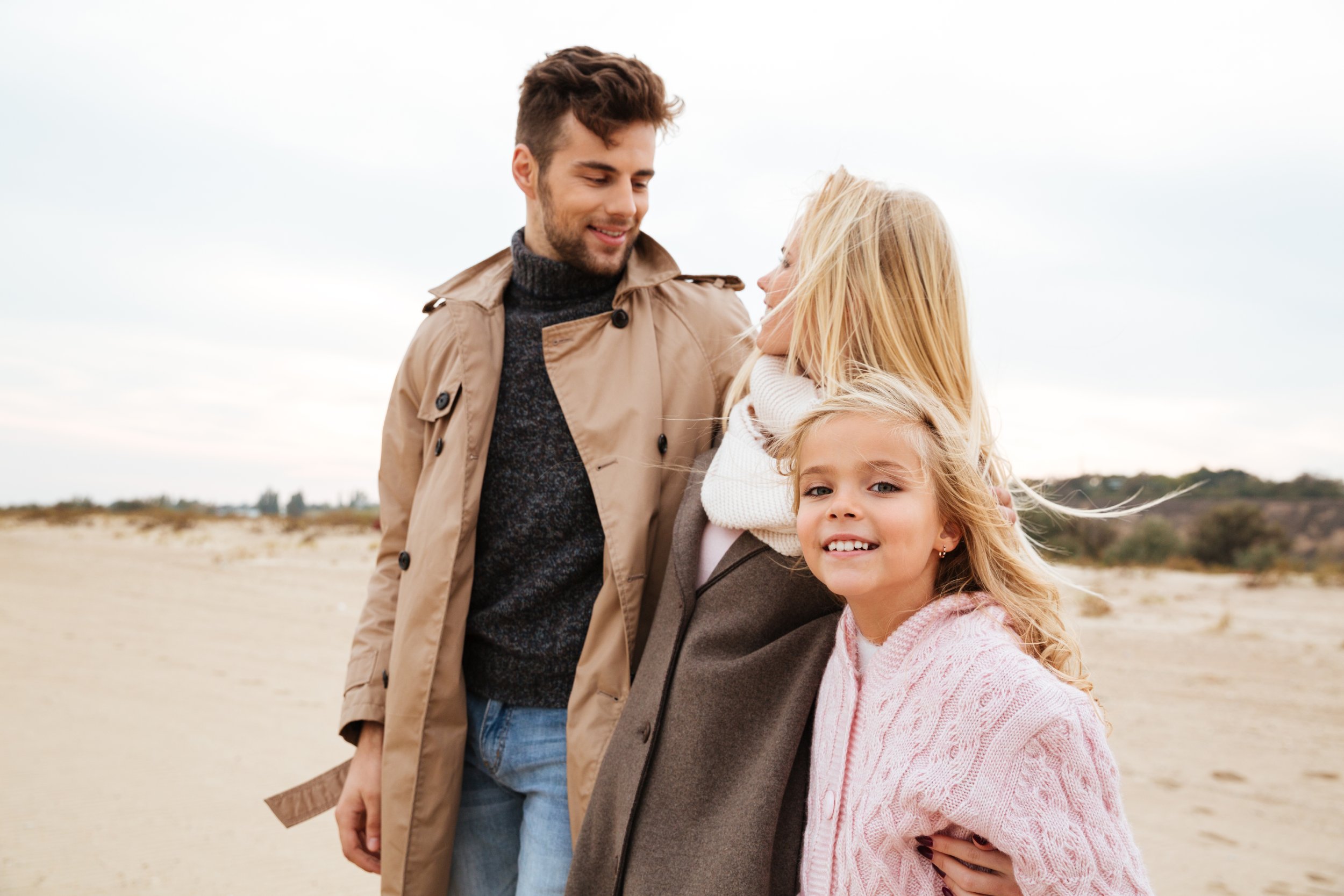 portrait-happy-family-with-little-daughter